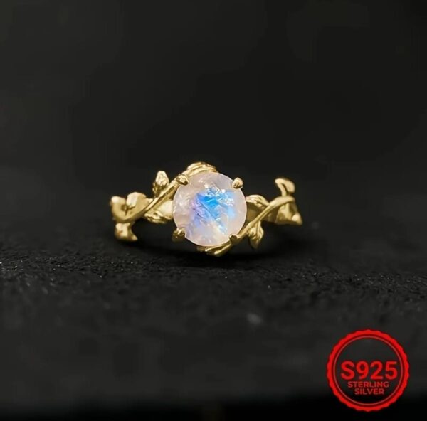 Gold-plated 925 sterling silver ring with natural moonstone.